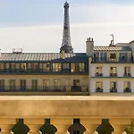 Champs-Elysees Luxury Suite