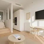 Champs-Elysees Luxury Suite